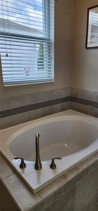 На продажу: $464,900 (4 спален, 3 ванн, 2277 Квадратных фут)