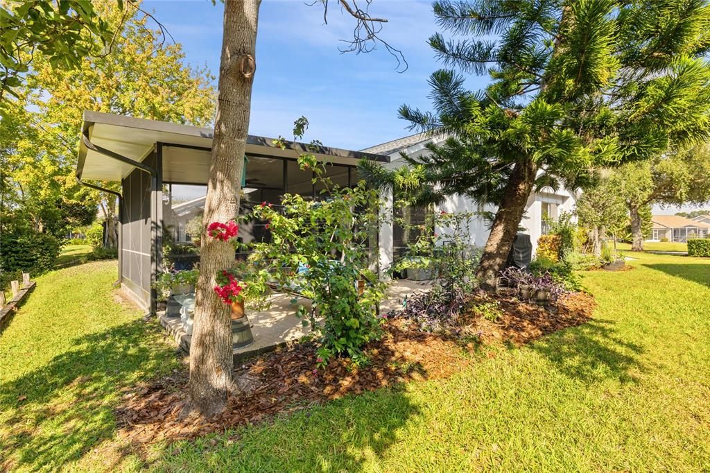 Active With Contract: $329,900 (3 beds, 2 baths, 1462 Square Feet)