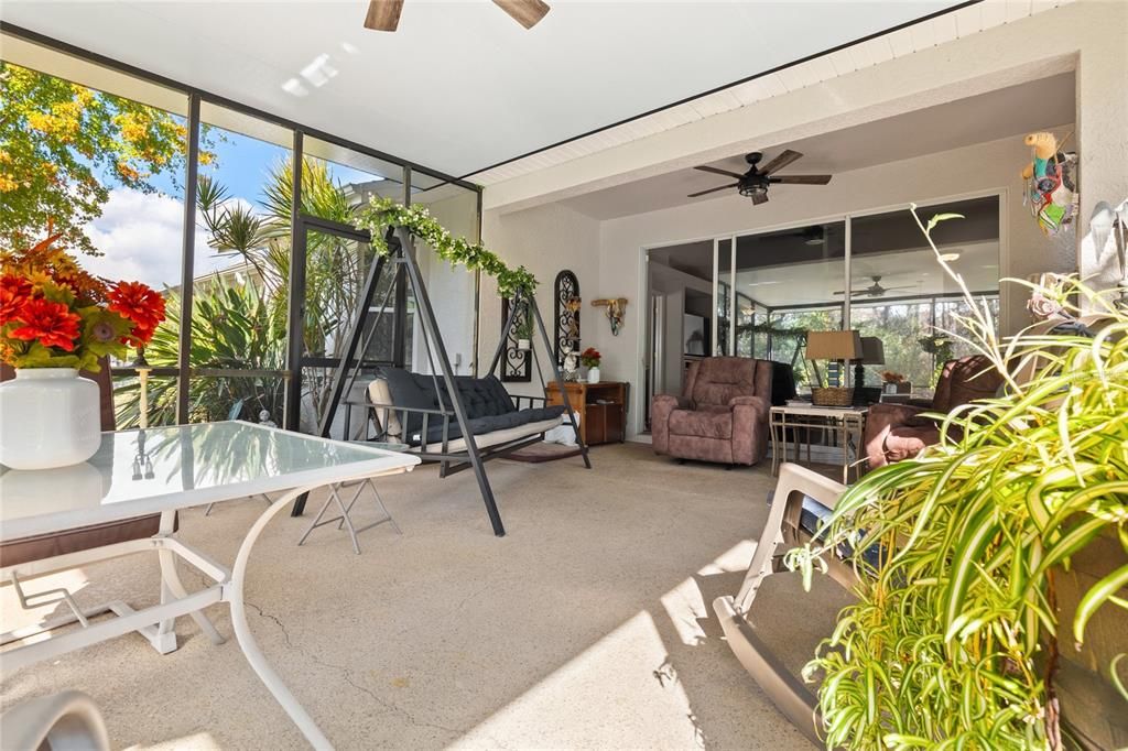 Active With Contract: $329,900 (3 beds, 2 baths, 1462 Square Feet)