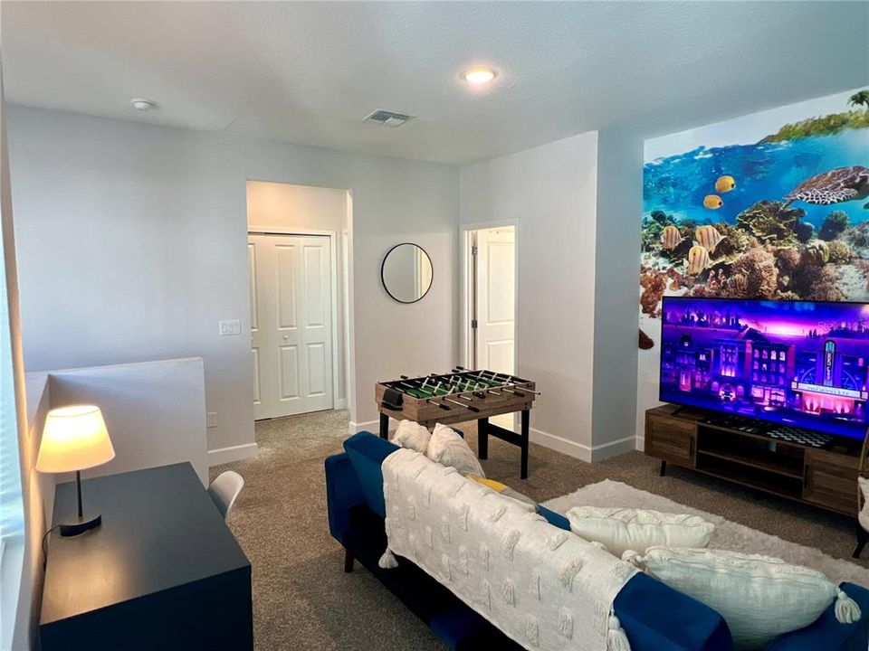 待售: $435,000 (4 贝兹, 3 浴室, 2205 平方英尺)