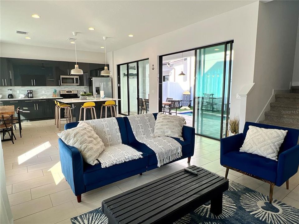 待售: $435,000 (4 贝兹, 3 浴室, 2205 平方英尺)