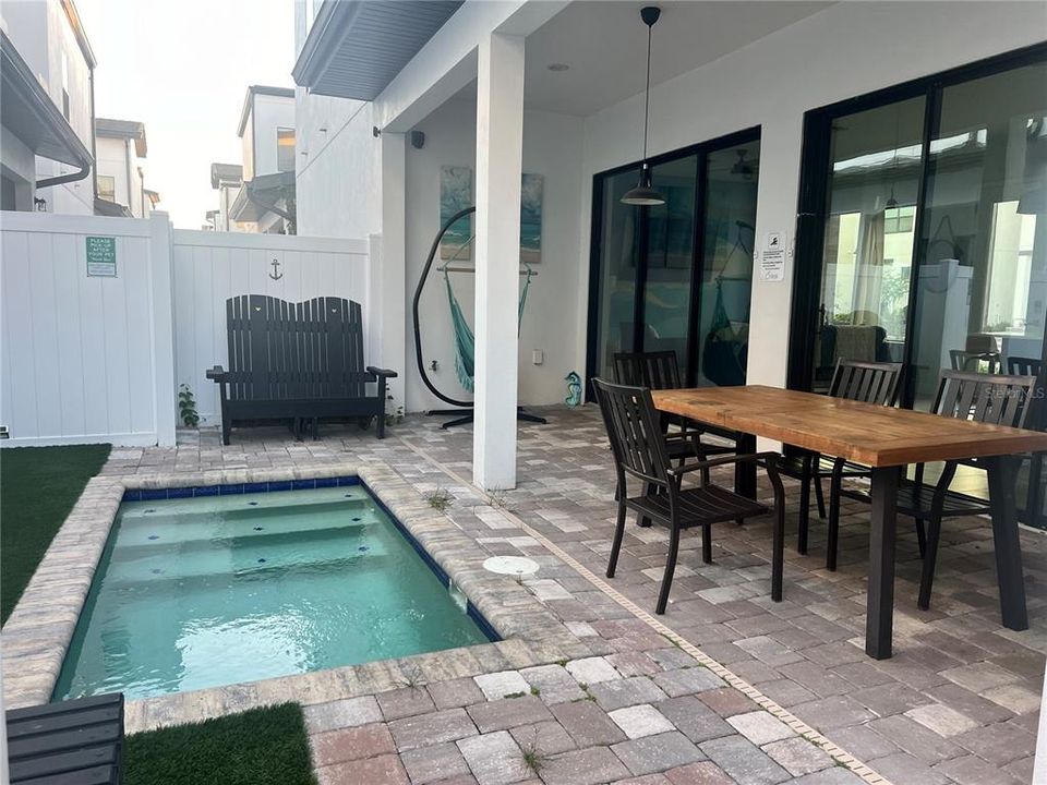 待售: $435,000 (4 贝兹, 3 浴室, 2205 平方英尺)