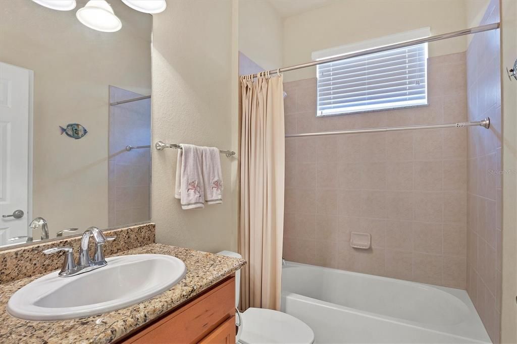 For Rent: $2,500 (4 beds, 2 baths, 1551 Square Feet)