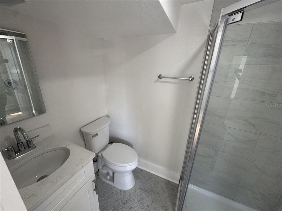 出租: $1,650 (1 贝兹, 1 浴室, 350 平方英尺)