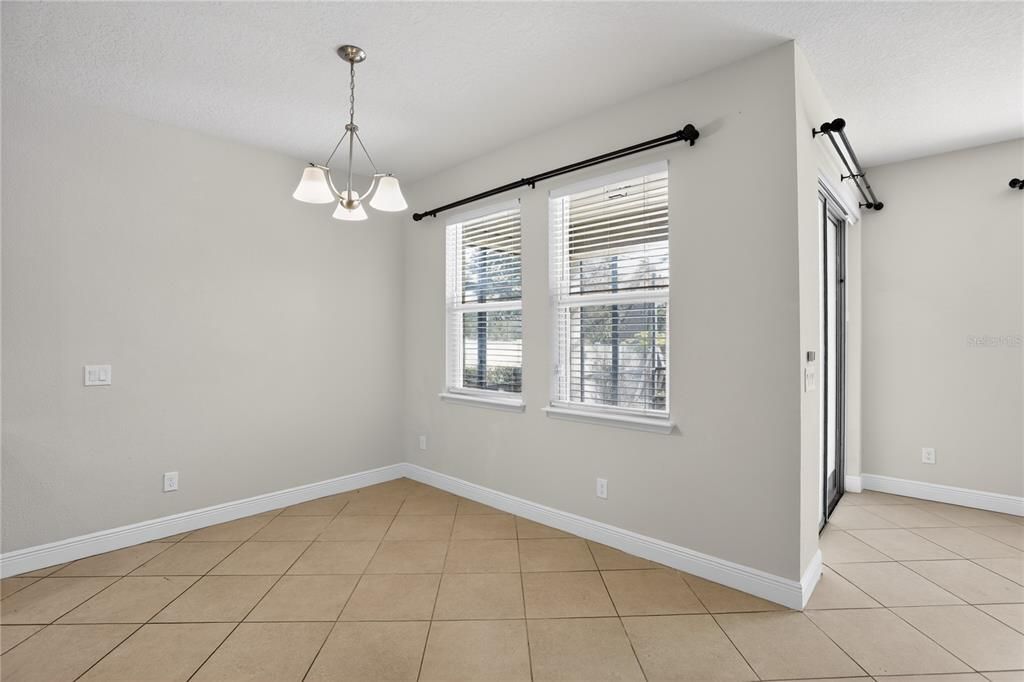 В аренду: $3,150 (5 спален, 4 ванн, 2361 Квадратных фут)