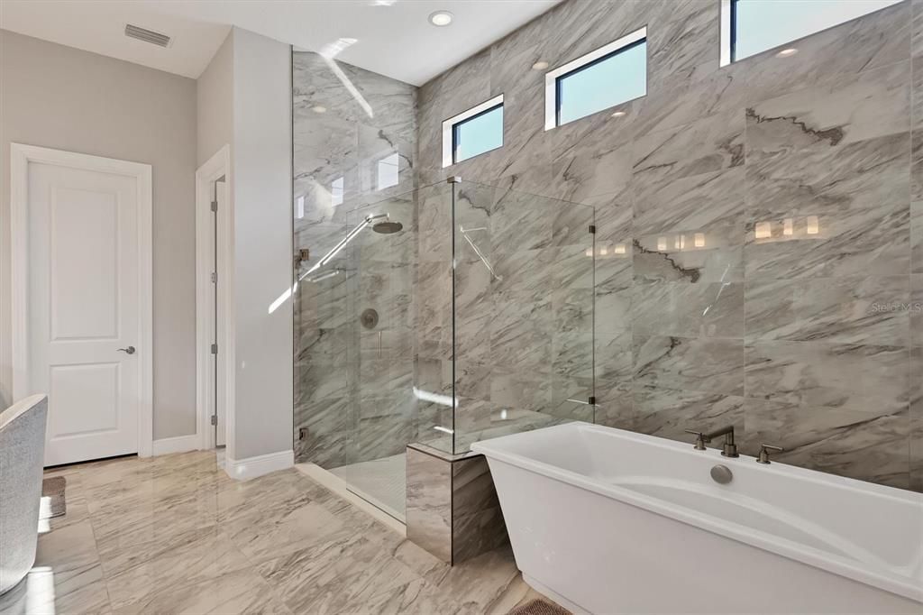 For Sale: $1,349,000 (3 beds, 3 baths, 3066 Square Feet)