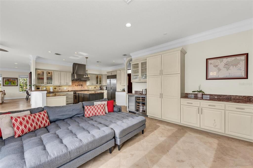 For Sale: $3,995,000 (5 beds, 5 baths, 4281 Square Feet)