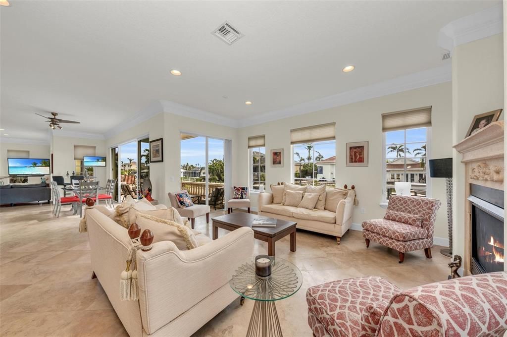 For Sale: $3,995,000 (5 beds, 5 baths, 4281 Square Feet)