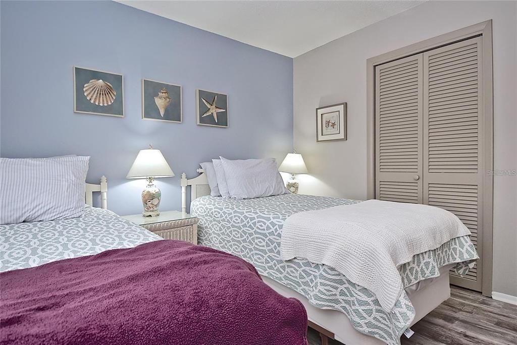 En Venta: $349,900 (2 camas, 2 baños, 910 Pies cuadrados)