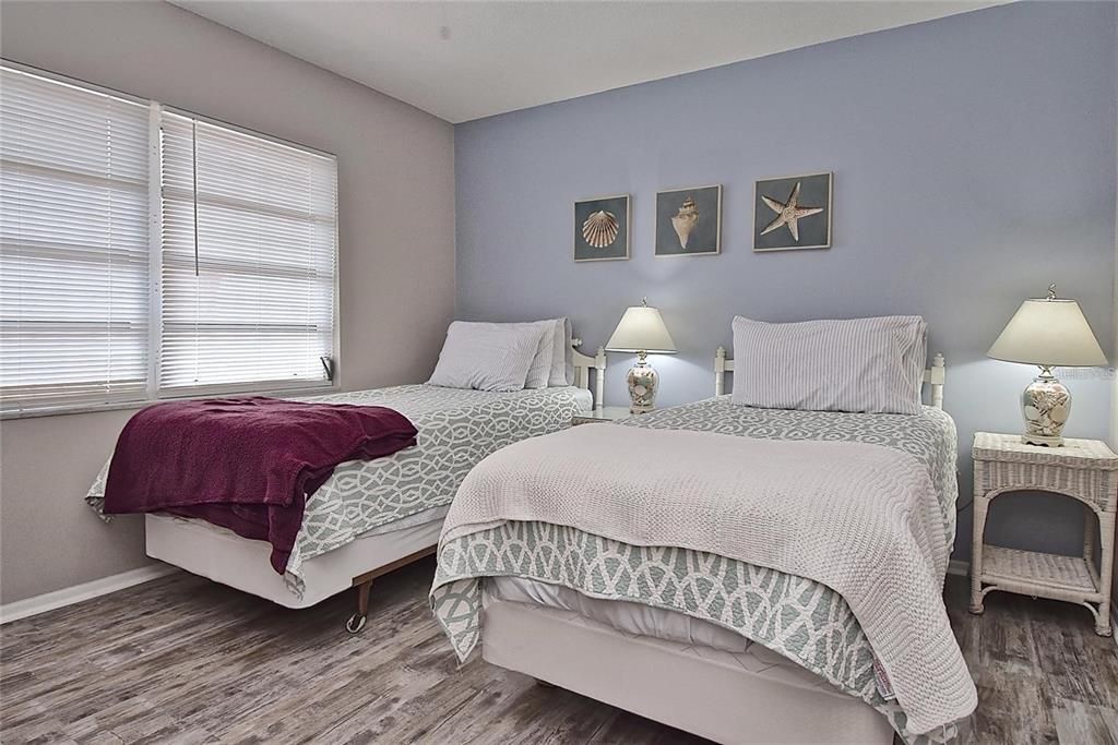 En Venta: $349,900 (2 camas, 2 baños, 910 Pies cuadrados)