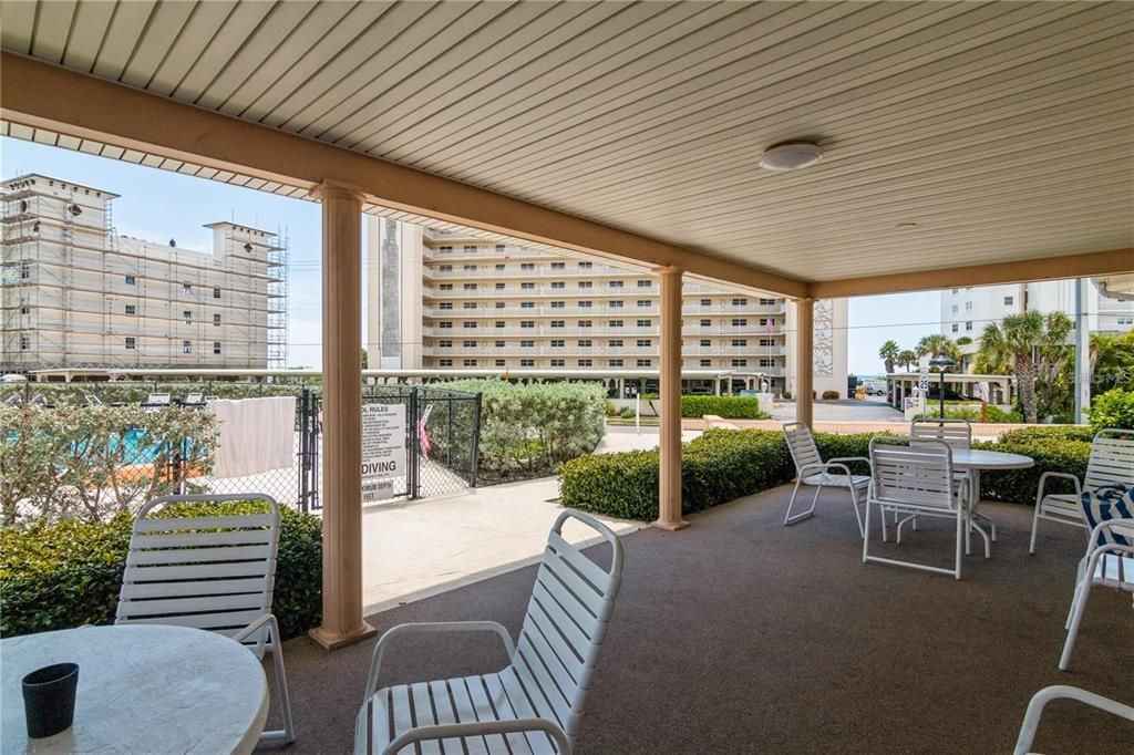 En Venta: $349,900 (2 camas, 2 baños, 910 Pies cuadrados)