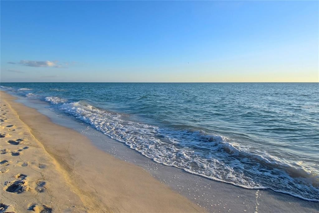 En Venta: $349,900 (2 camas, 2 baños, 910 Pies cuadrados)