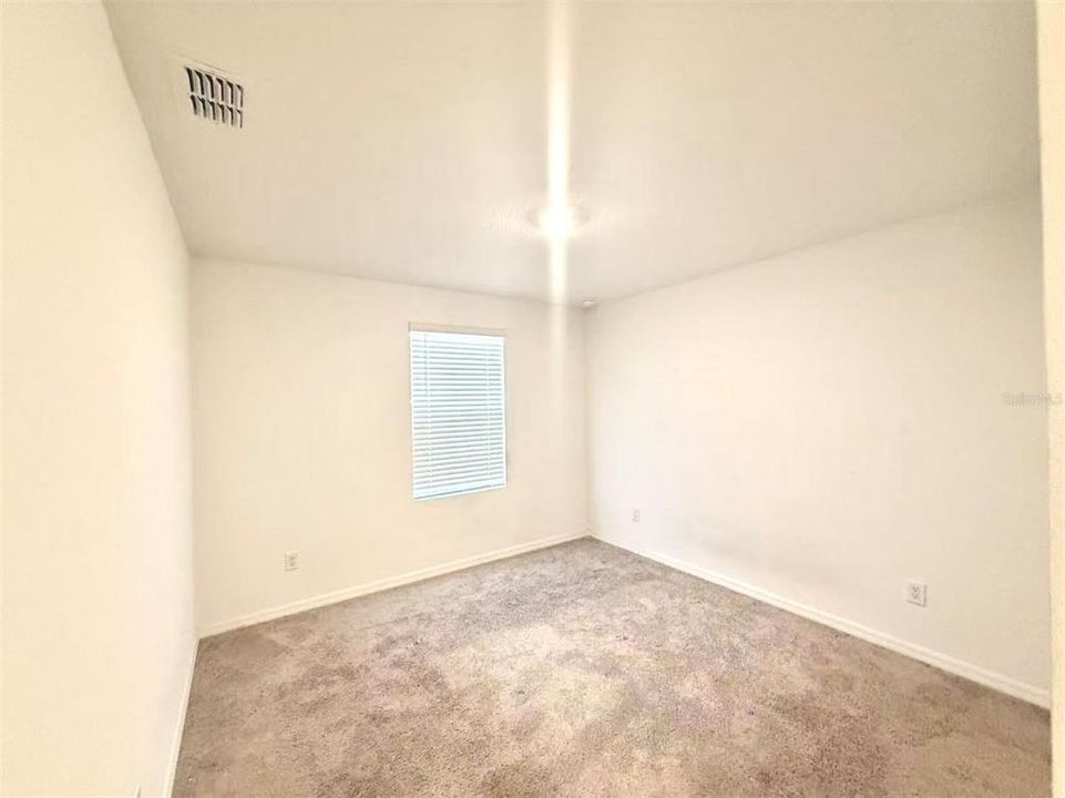 For Rent: $2,995 (5 beds, 4 baths, 2725 Square Feet)