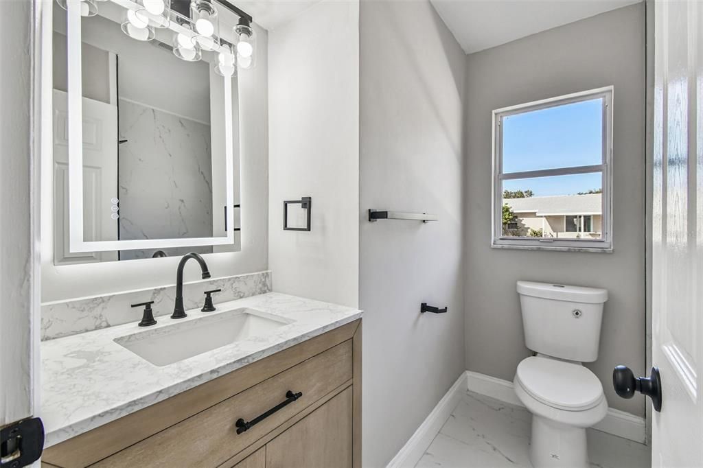 Active With Contract: $300,000 (3 beds, 1 baths, 1010 Square Feet)