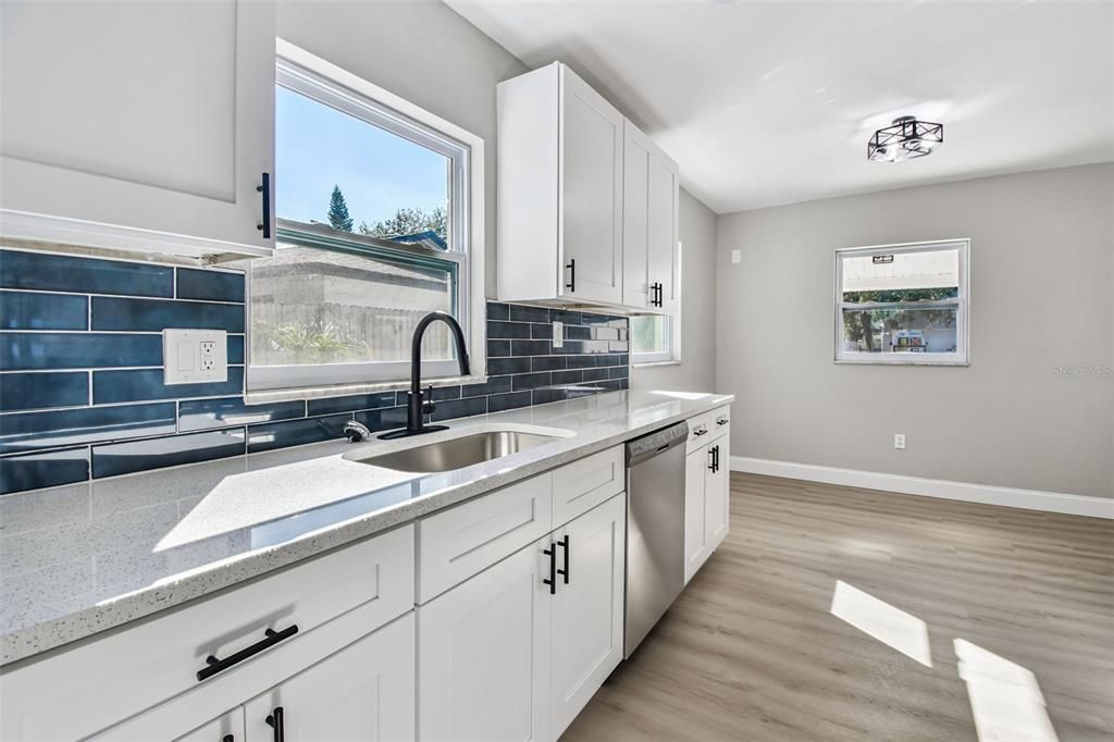 Active With Contract: $300,000 (3 beds, 1 baths, 1010 Square Feet)