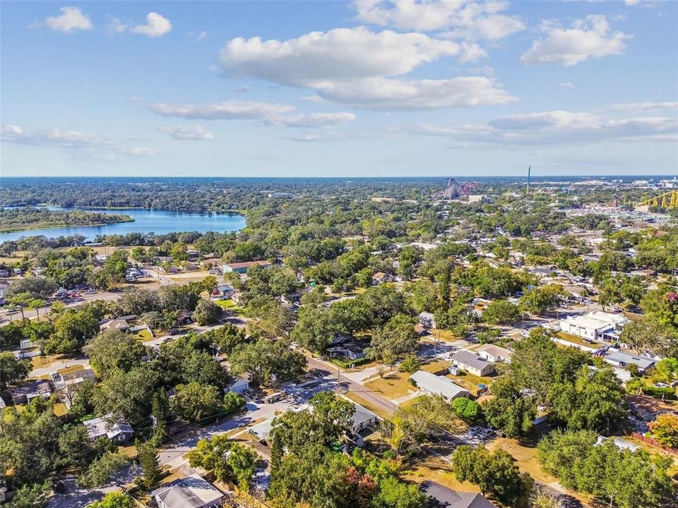 Active With Contract: $300,000 (3 beds, 1 baths, 1010 Square Feet)
