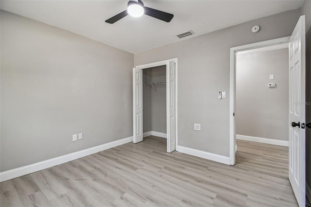 Active With Contract: $300,000 (3 beds, 1 baths, 1010 Square Feet)