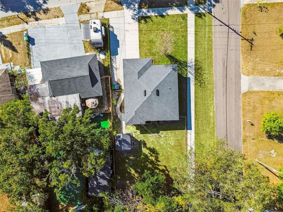 Active With Contract: $300,000 (3 beds, 1 baths, 1010 Square Feet)