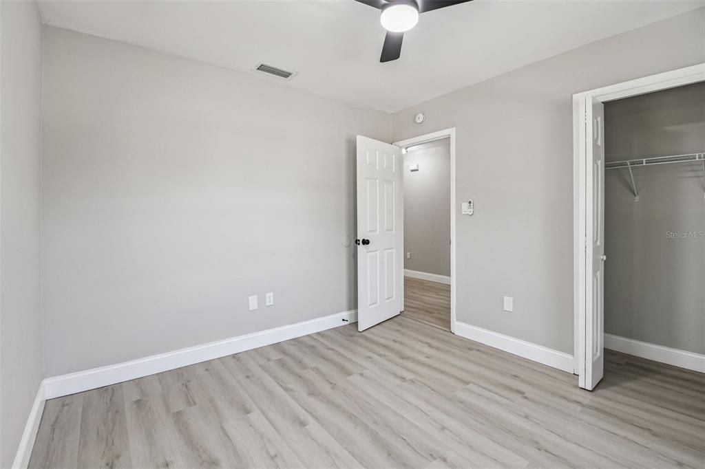 Active With Contract: $300,000 (3 beds, 1 baths, 1010 Square Feet)