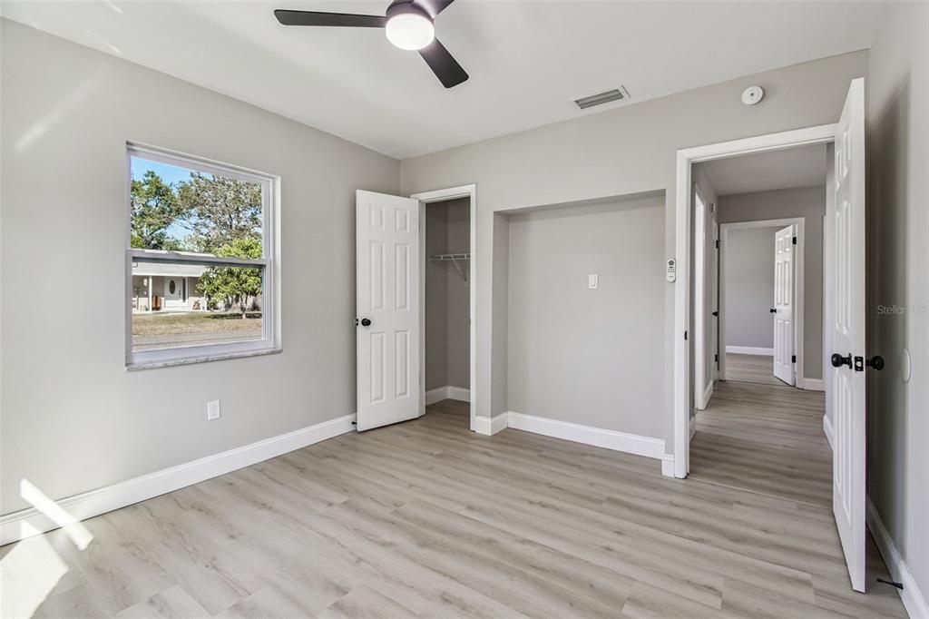 Active With Contract: $300,000 (3 beds, 1 baths, 1010 Square Feet)