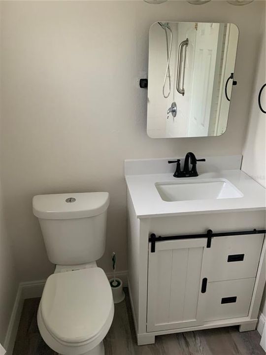 For Sale: $264,900 (2 beds, 1 baths, 752 Square Feet)