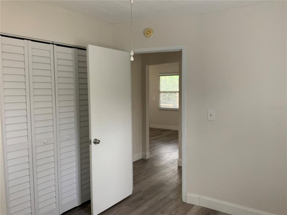 For Sale: $264,900 (2 beds, 1 baths, 752 Square Feet)