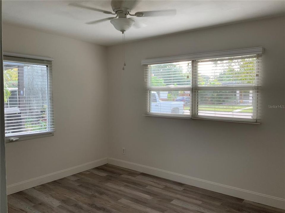 For Sale: $264,900 (2 beds, 1 baths, 752 Square Feet)