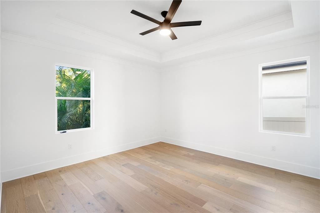 For Sale: $925,000 (4 beds, 2 baths, 2086 Square Feet)