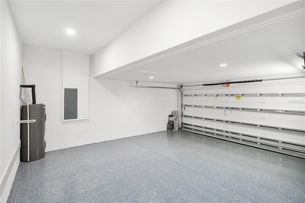 For Sale: $925,000 (4 beds, 2 baths, 2086 Square Feet)