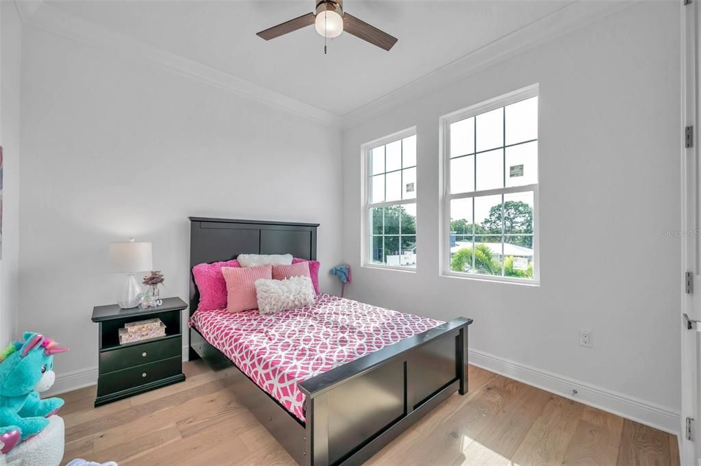 For Sale: $925,000 (4 beds, 2 baths, 2086 Square Feet)