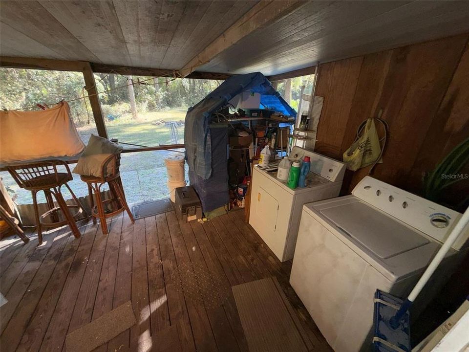 待售: $59,999 (2 贝兹, 2 浴室, 742 平方英尺)