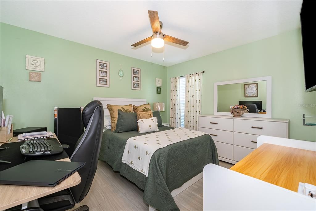 En Renta: $2,400 (3 camas, 2 baños, 1718 Pies cuadrados)