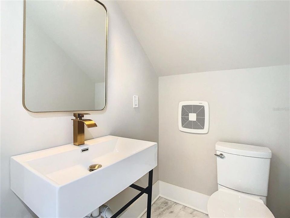 На продажу: $899,000 (4 спален, 2 ванн, 2141 Квадратных фут)