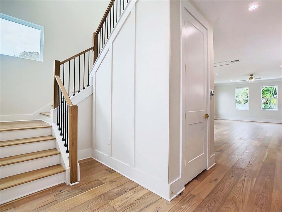 На продажу: $899,000 (4 спален, 2 ванн, 2141 Квадратных фут)