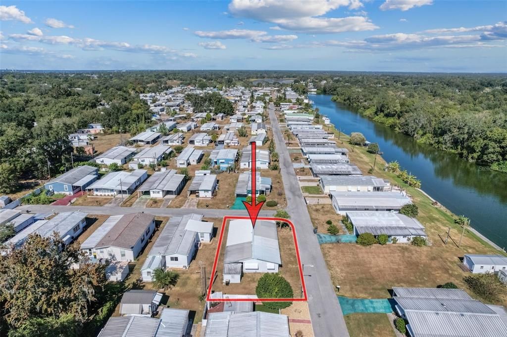 待售: $49,900 (2 贝兹, 1 浴室, 1220 平方英尺)