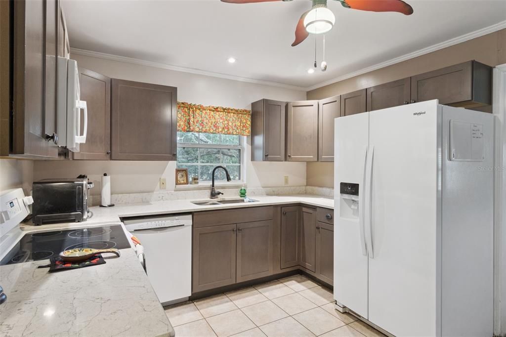 Active With Contract: $677,000 (3 beds, 2 baths, 1920 Square Feet)