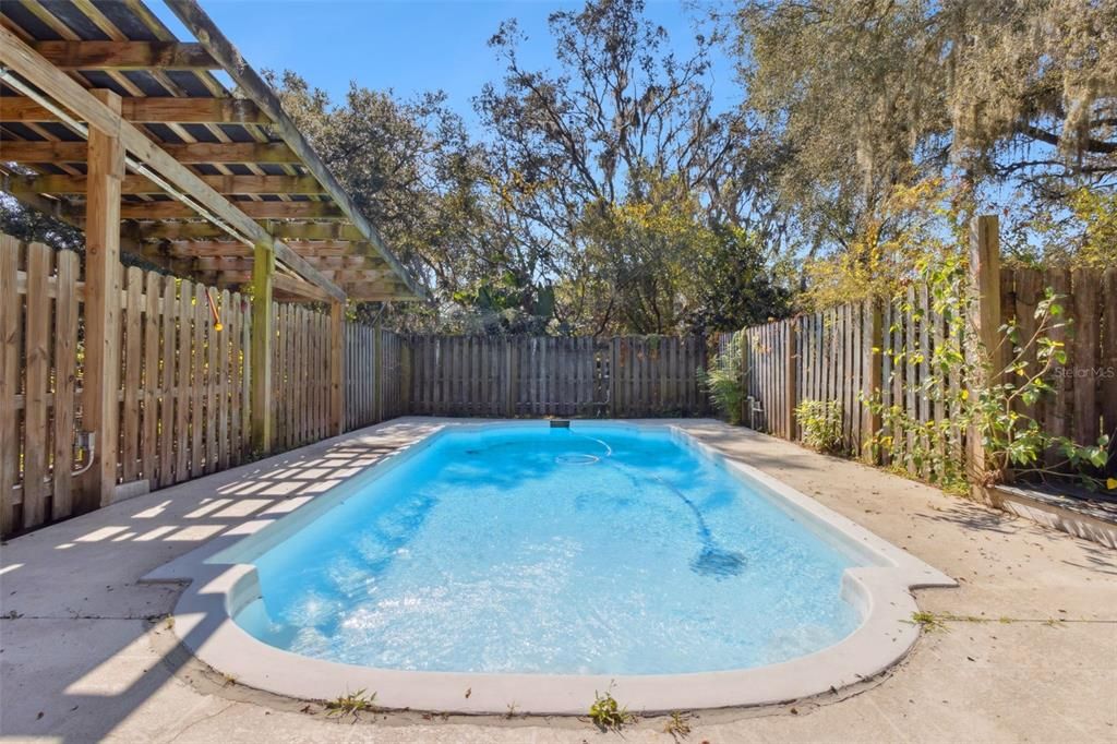 Active With Contract: $677,000 (3 beds, 2 baths, 1920 Square Feet)