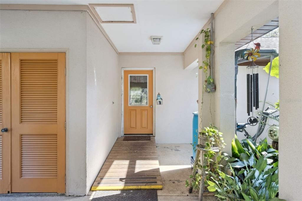 Active With Contract: $677,000 (3 beds, 2 baths, 1920 Square Feet)