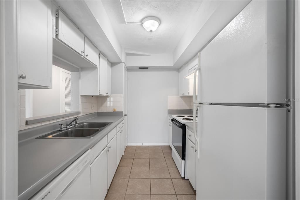 出租: $1,395 (2 贝兹, 2 浴室, 1100 平方英尺)