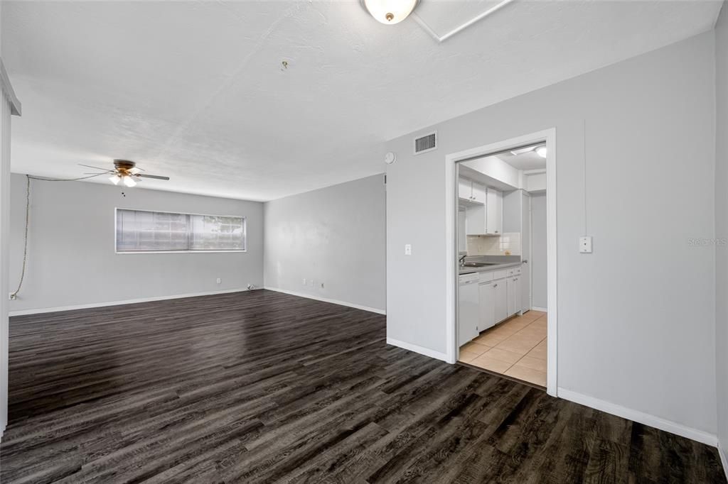 出租: $1,395 (2 贝兹, 2 浴室, 1100 平方英尺)