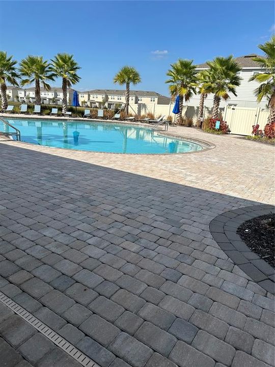 For Sale: $289,000 (3 beds, 2 baths, 1373 Square Feet)