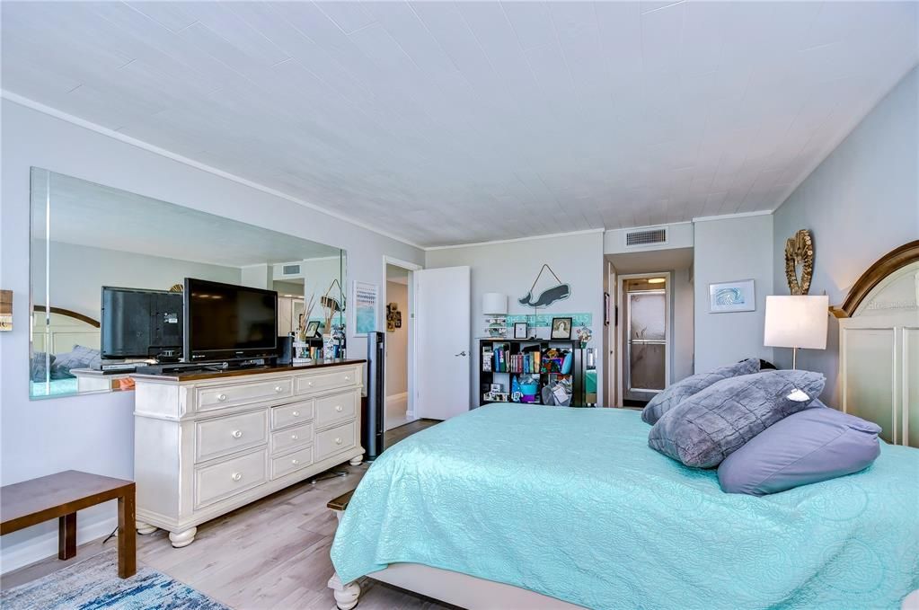 На продажу: $175,000 (1 спален, 1 ванн, 810 Квадратных фут)