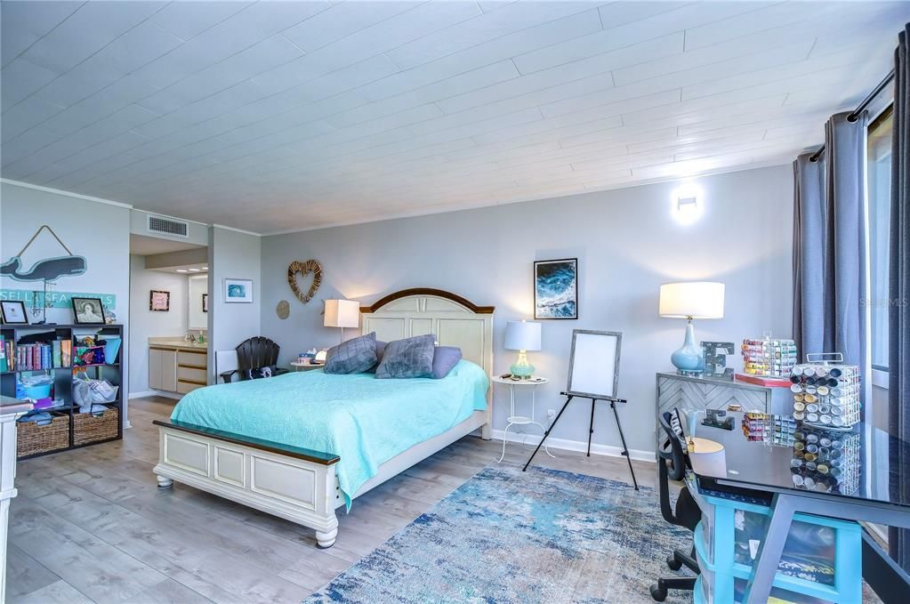 На продажу: $175,000 (1 спален, 1 ванн, 810 Квадратных фут)