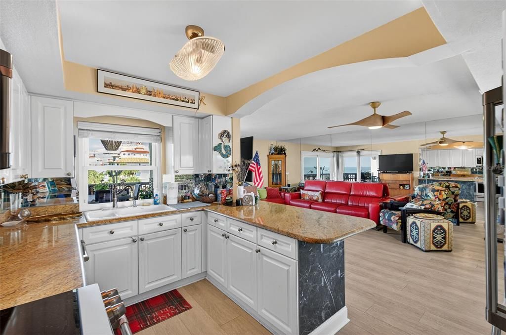 For Sale: $1,285,000 (3 beds, 2 baths, 1345 Square Feet)