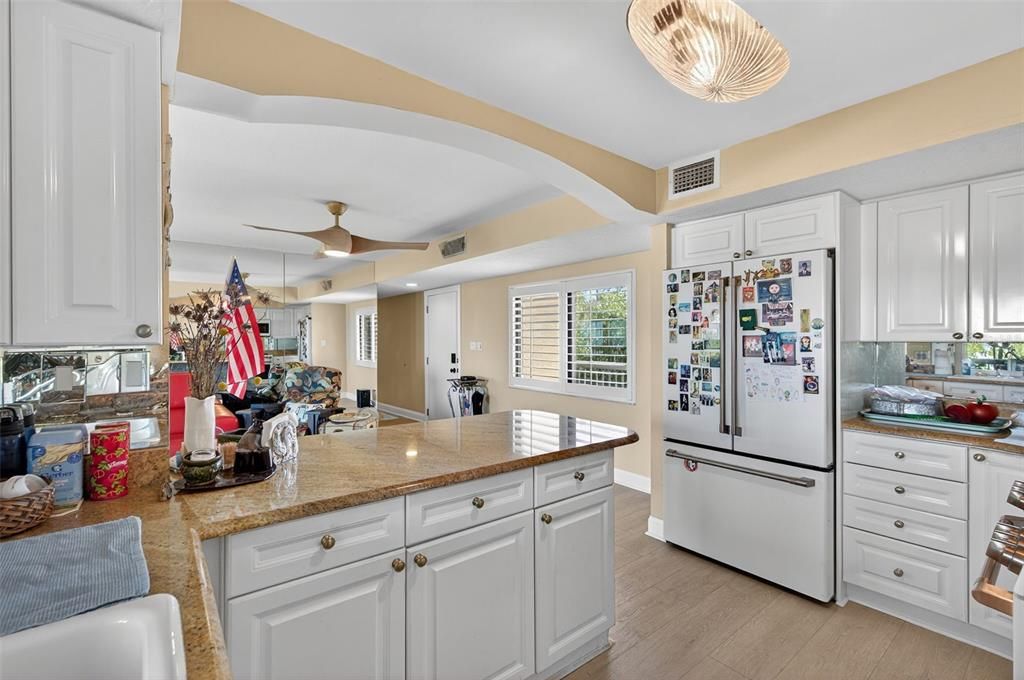 For Sale: $1,285,000 (3 beds, 2 baths, 1345 Square Feet)