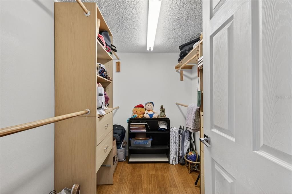 For Sale: $1,285,000 (3 beds, 2 baths, 1345 Square Feet)