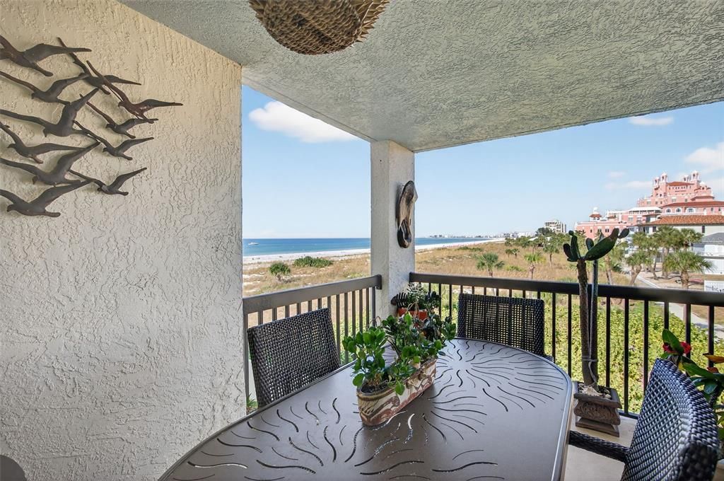 For Sale: $1,285,000 (3 beds, 2 baths, 1345 Square Feet)