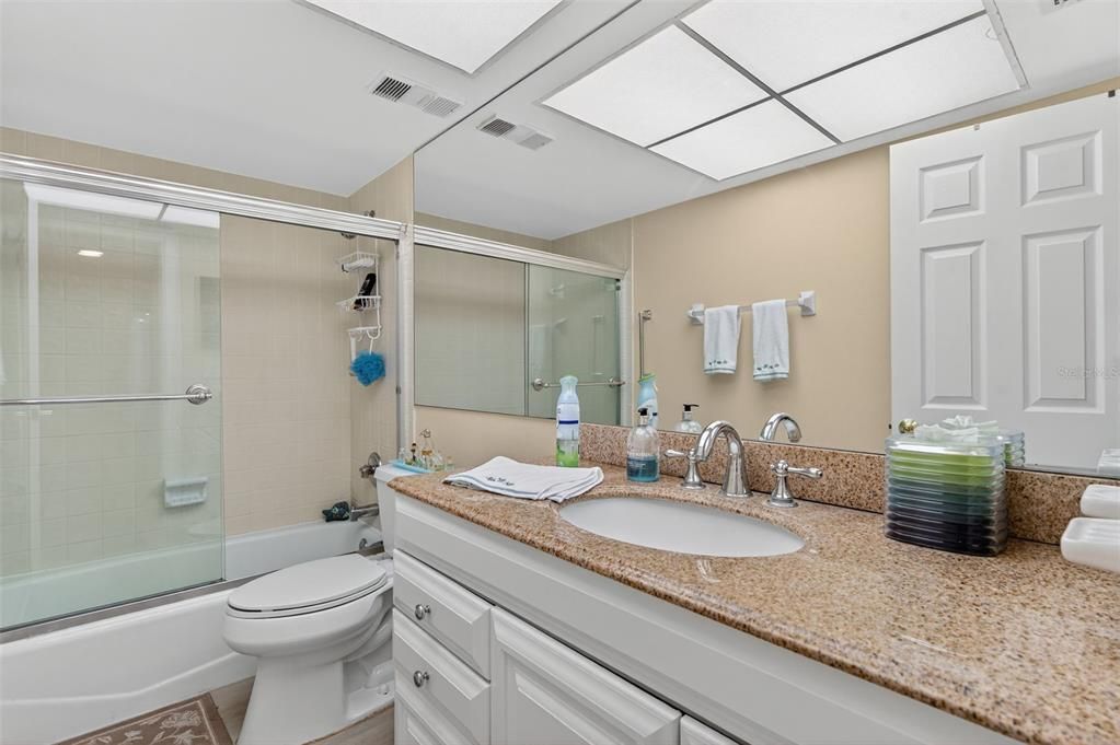 For Sale: $1,285,000 (3 beds, 2 baths, 1345 Square Feet)