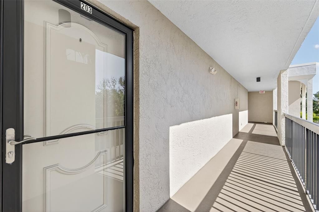 For Sale: $1,285,000 (3 beds, 2 baths, 1345 Square Feet)