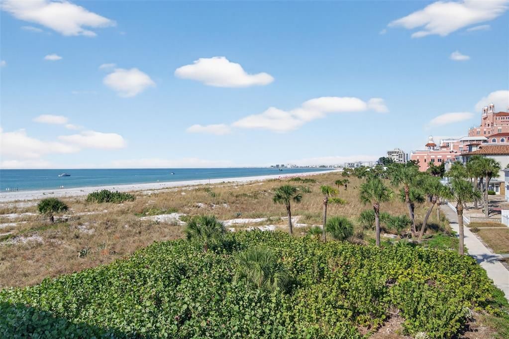 For Sale: $1,285,000 (3 beds, 2 baths, 1345 Square Feet)